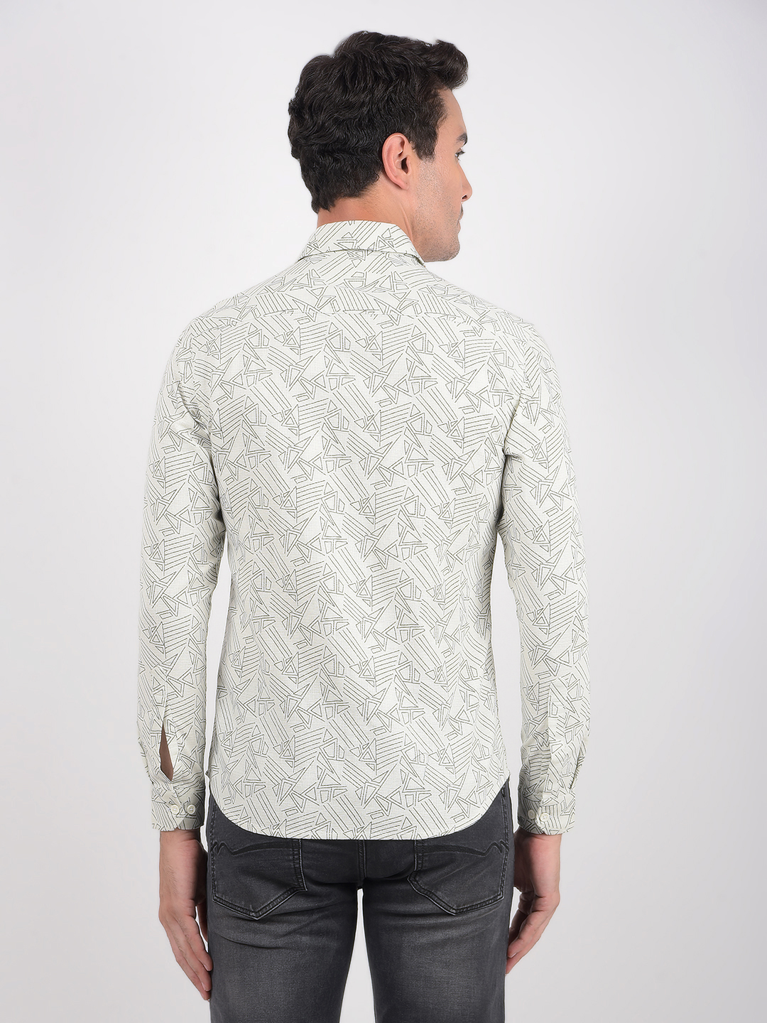 Numero Uno Men Geometric Print White Shirt